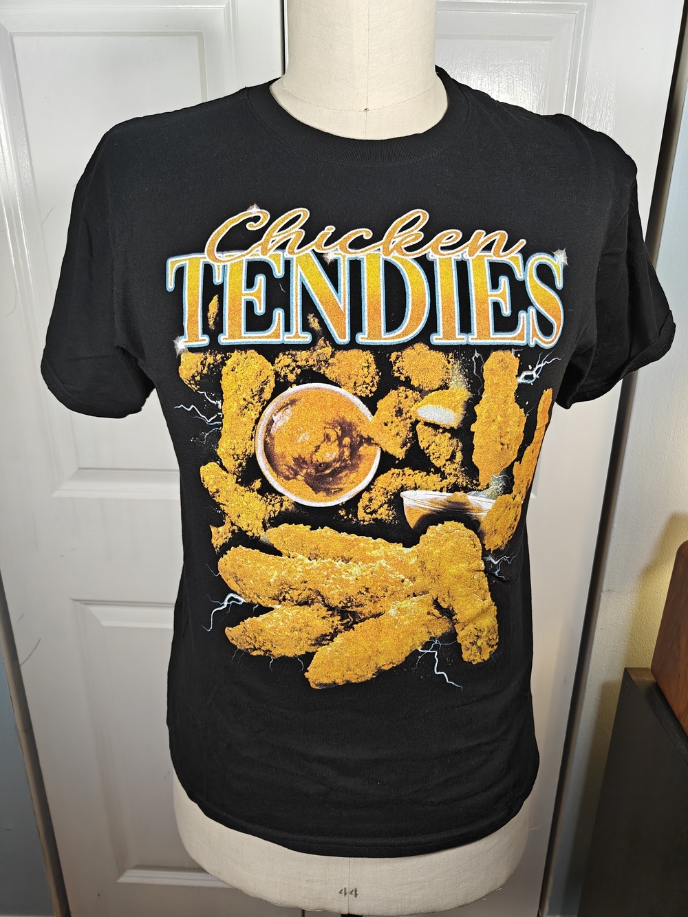 Brisco Apparel Mens Large Black Chicken Tendies Funny Graphic T-Shirt